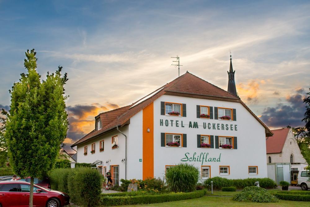 Hotel Am Uckersee Röpersdorf Exterior foto